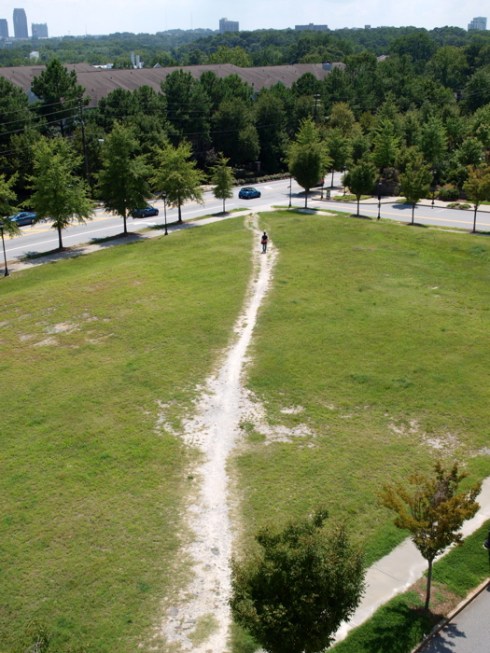 Desire line between Lindbergh Station and Lindbergh Drive